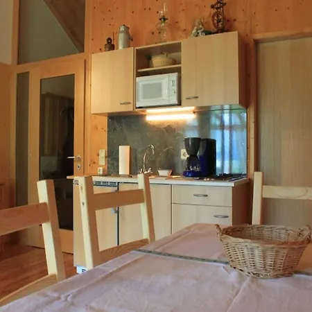Gemutliche Ferienwohnung Nahe Ski Nassfeld Apartamento *